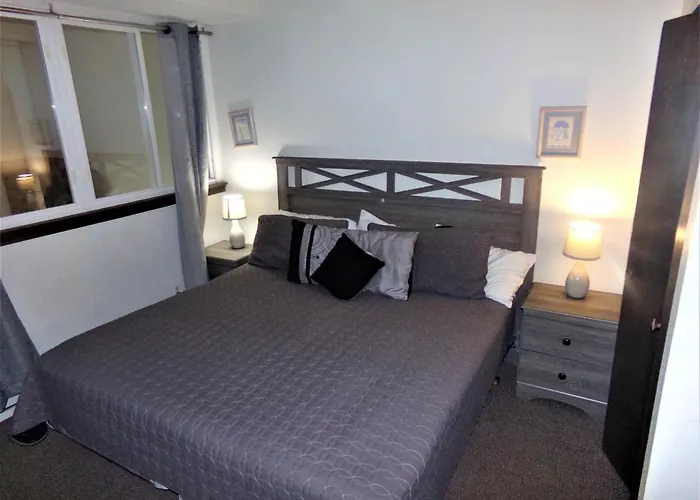 Snowflake 1 Bed Den 2 Bath Sfaf