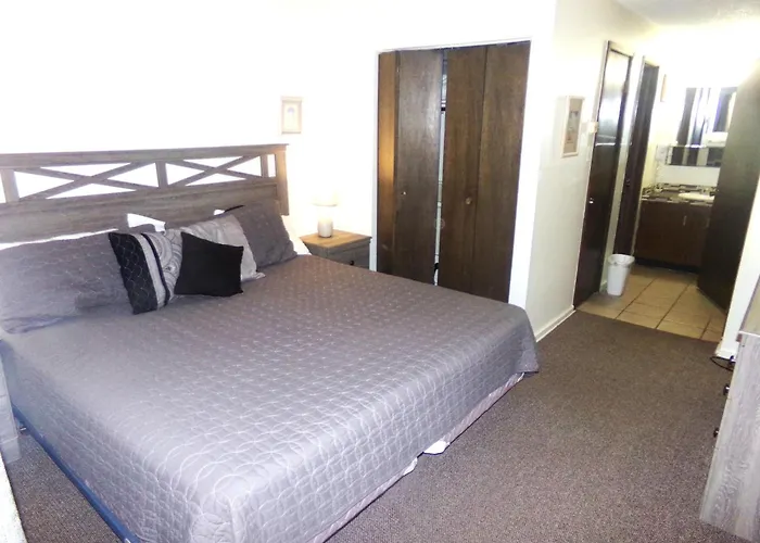 Snowflake 1 Bed Den 2 Bath Sfaf Holiday home Copper Mountain