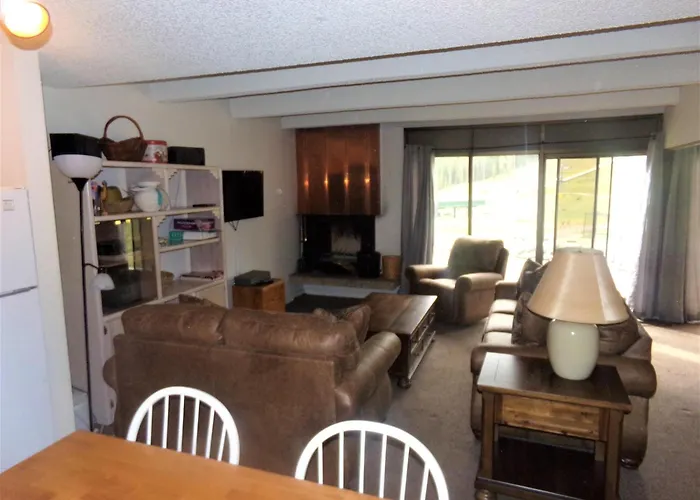 Snowflake 1 Bed Den 2 Bath Sfaf